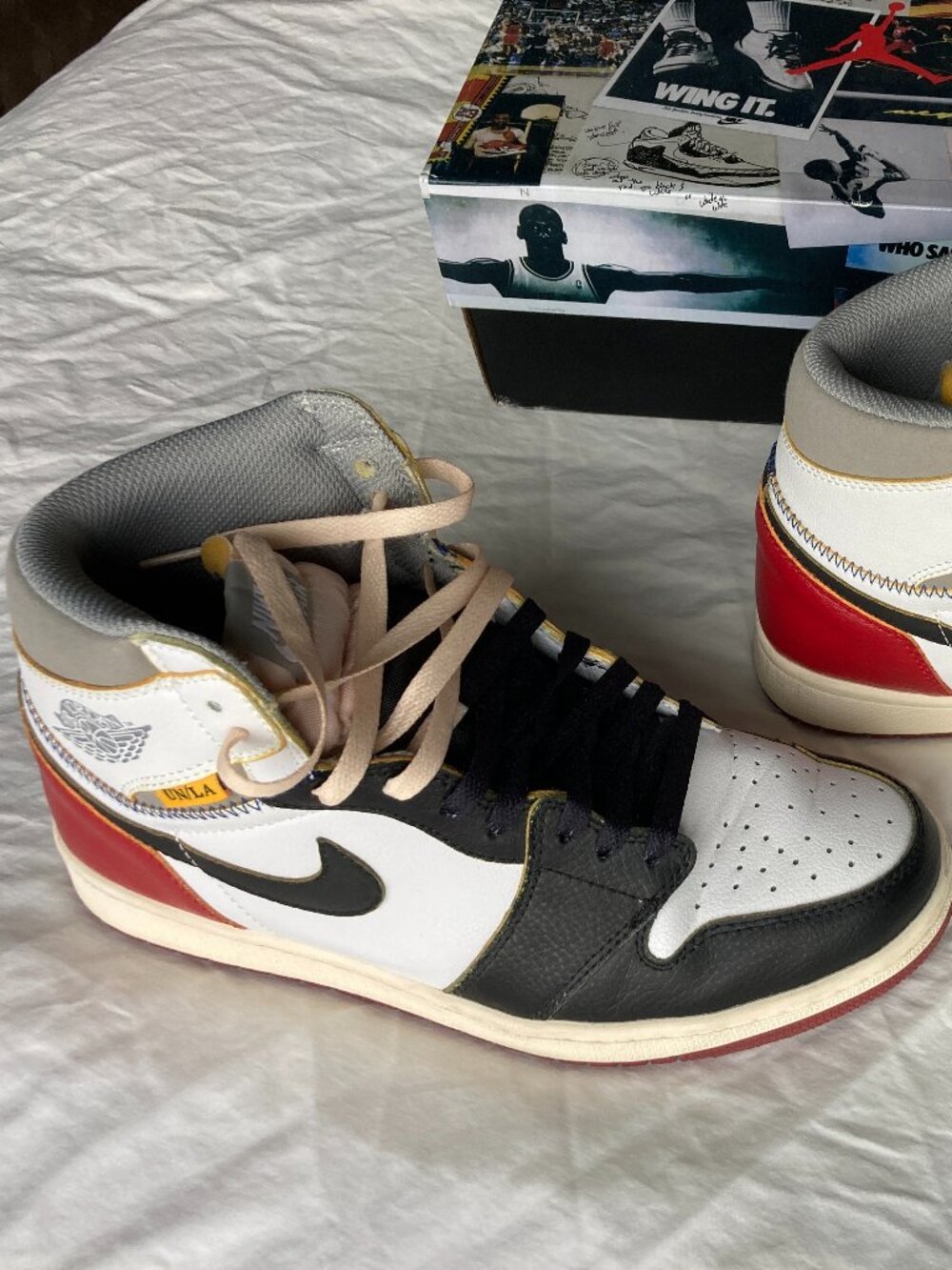 Men's Air Jordan 1 Retro High OG BV1300 106 Sneakers Size 10 Black/White/Red